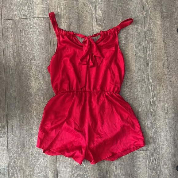 Victoria’s Secret Sleep Romper - Picture 4 of 4